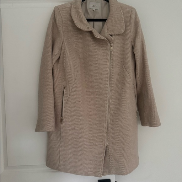 LOFT women’s beige tan herringbone wool blend winter peacoat jacket size MEDIUM - Picture 2 of 6